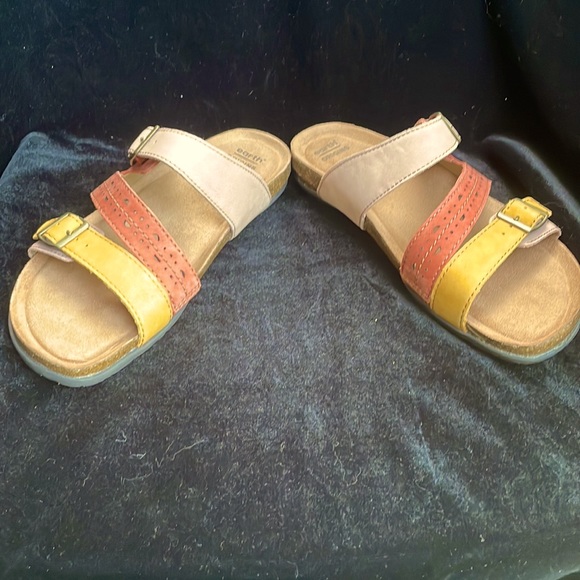 EARTH ORIGINS SLIP ON MULTI LEATHER SANDALS - 9 - NEW ! - Picture 9 of 10